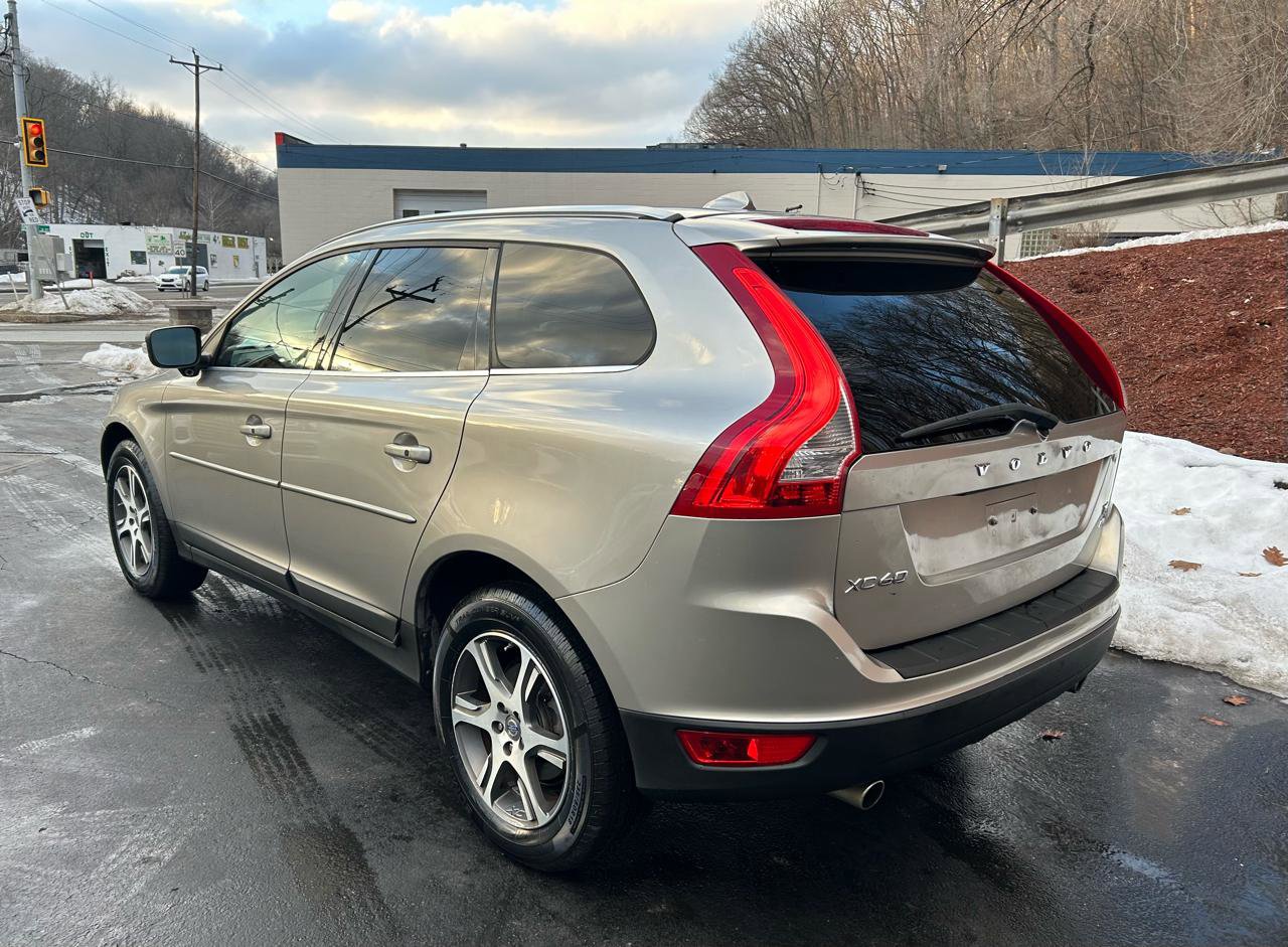 Used 2013 Volvo XC60 T6 AWD/4WD image 3