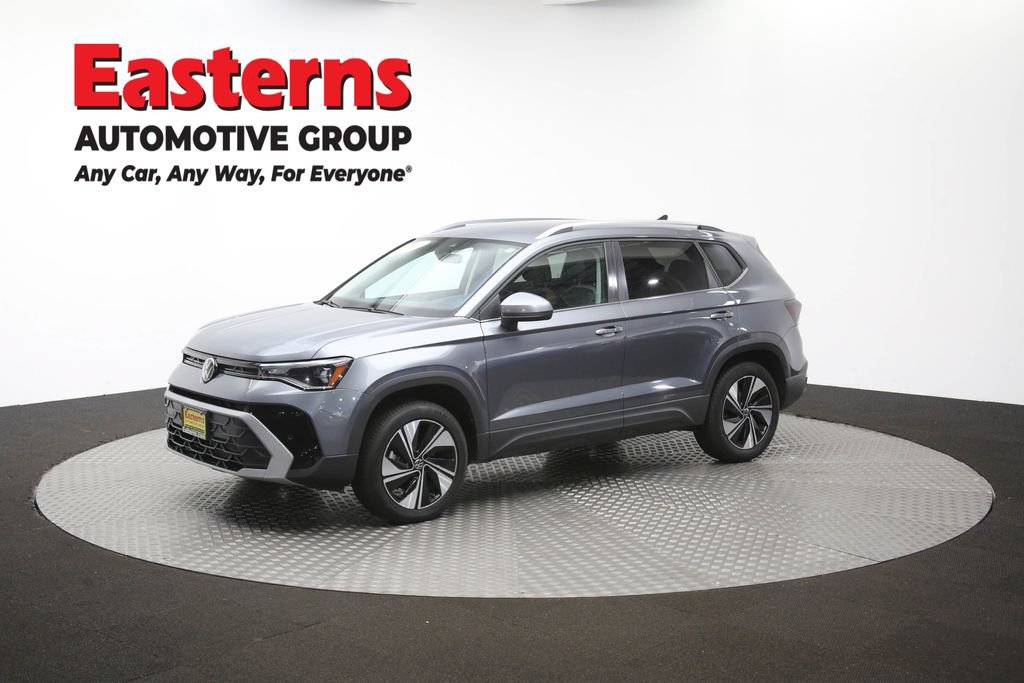 Used 2025 Volkswagen Taos SE AWD/4WD image 55