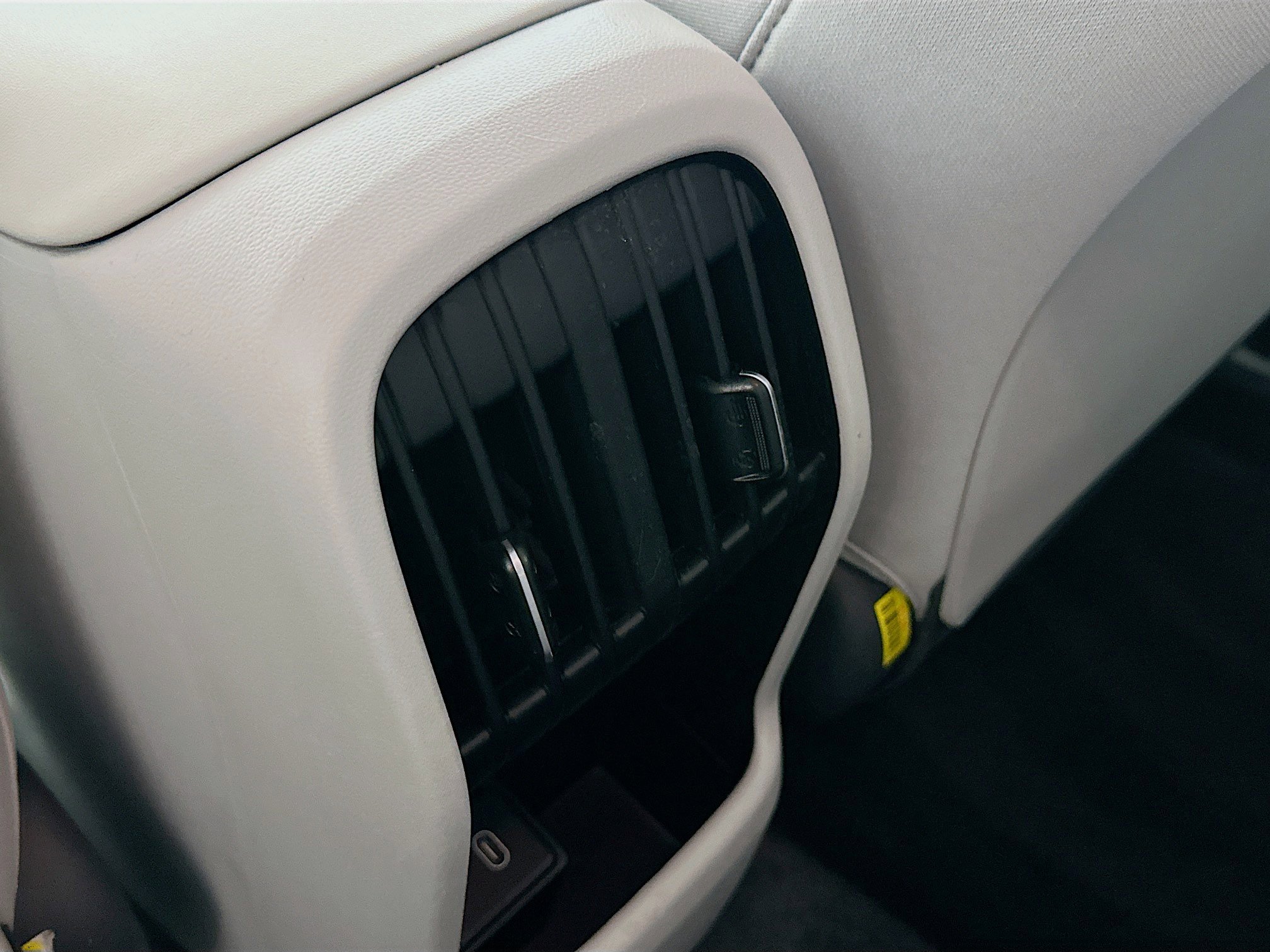 Certified 2025 Hyundai Kona SEL image 23