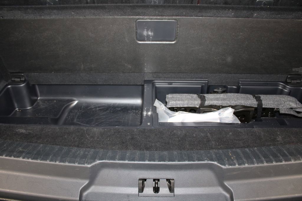 Used 2024 Ford Expedition Limited image 18