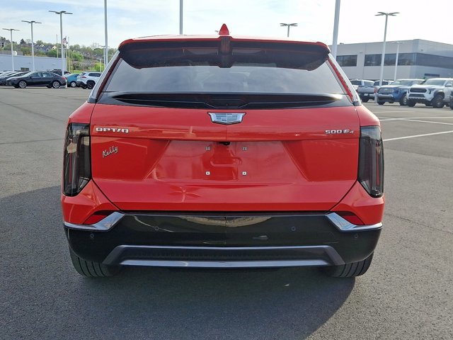 Used 2025 Cadillac Optiq Sport 2 image 5