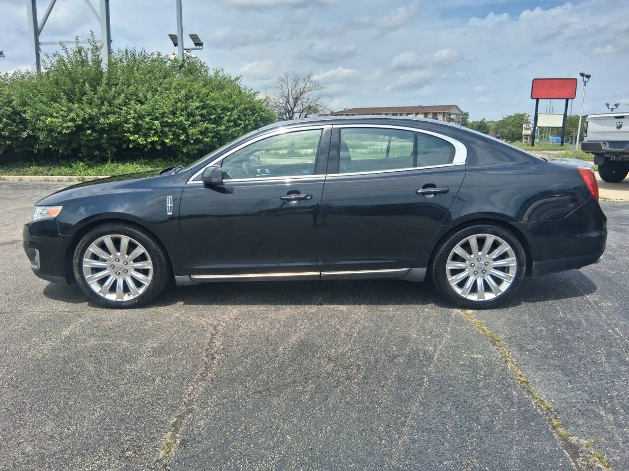 Used 2011 Lincoln MKS AWD w/ 201A Rapid Spec Order Code image 5
