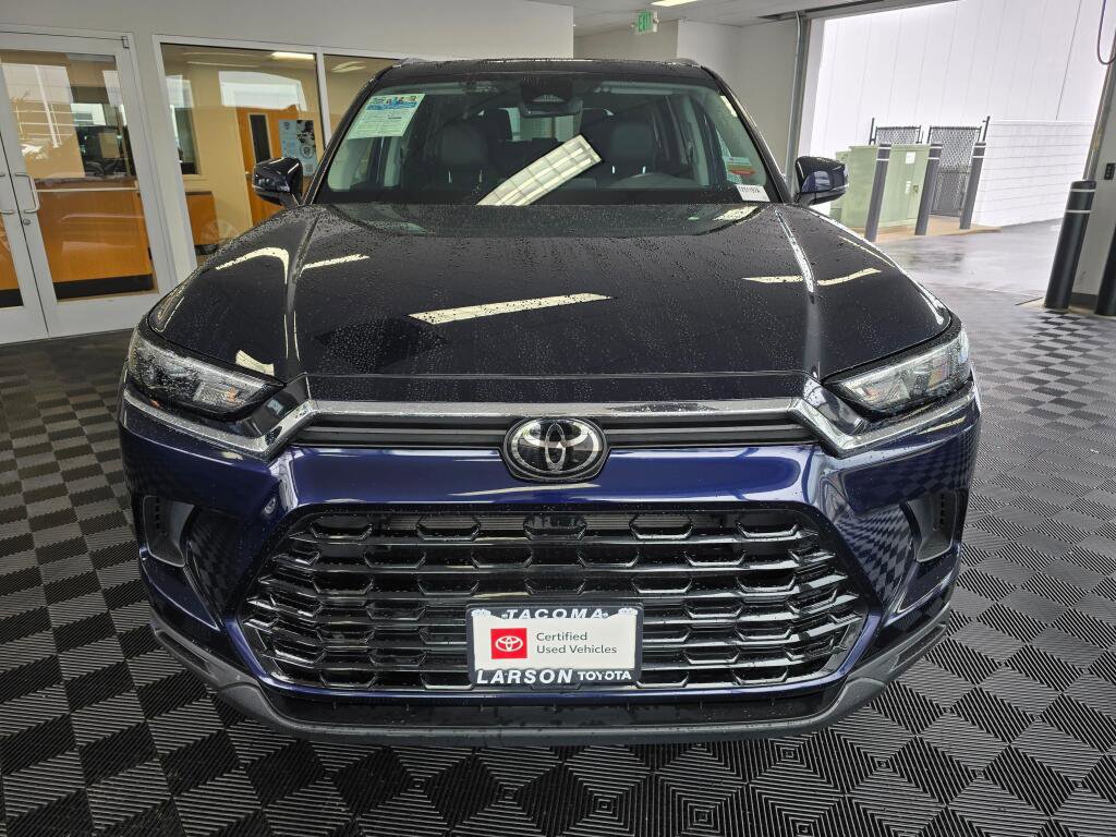 Certified 2024 Toyota Grand Highlander XLE image 8