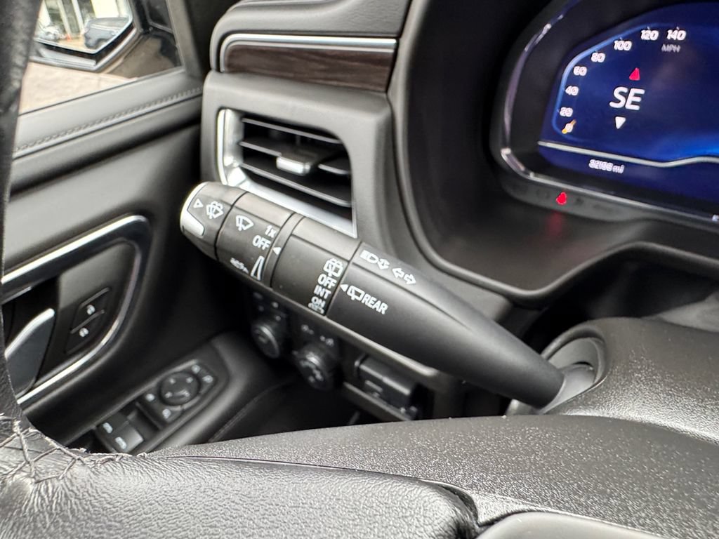 Used 2022 Chevrolet Tahoe LT w/ LT Signature Package AWD/4WD image 33