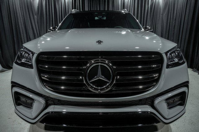 New 2026 Mercedes-Benz GLS 450 450 4MATIC&reg; SUV image 2