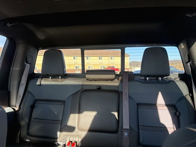 Used 2022 GMC Sierra 2500 Denali w/ Denali Ultimate Package image 16