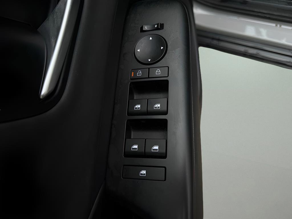 Certified 2024 Hyundai Kona Limited AWD/4WD image 18