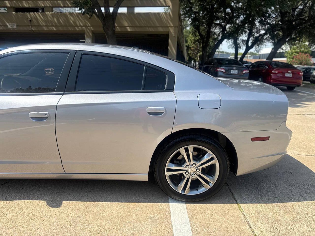 Used 2014 Dodge Charger SXT AWD/4WD image 5