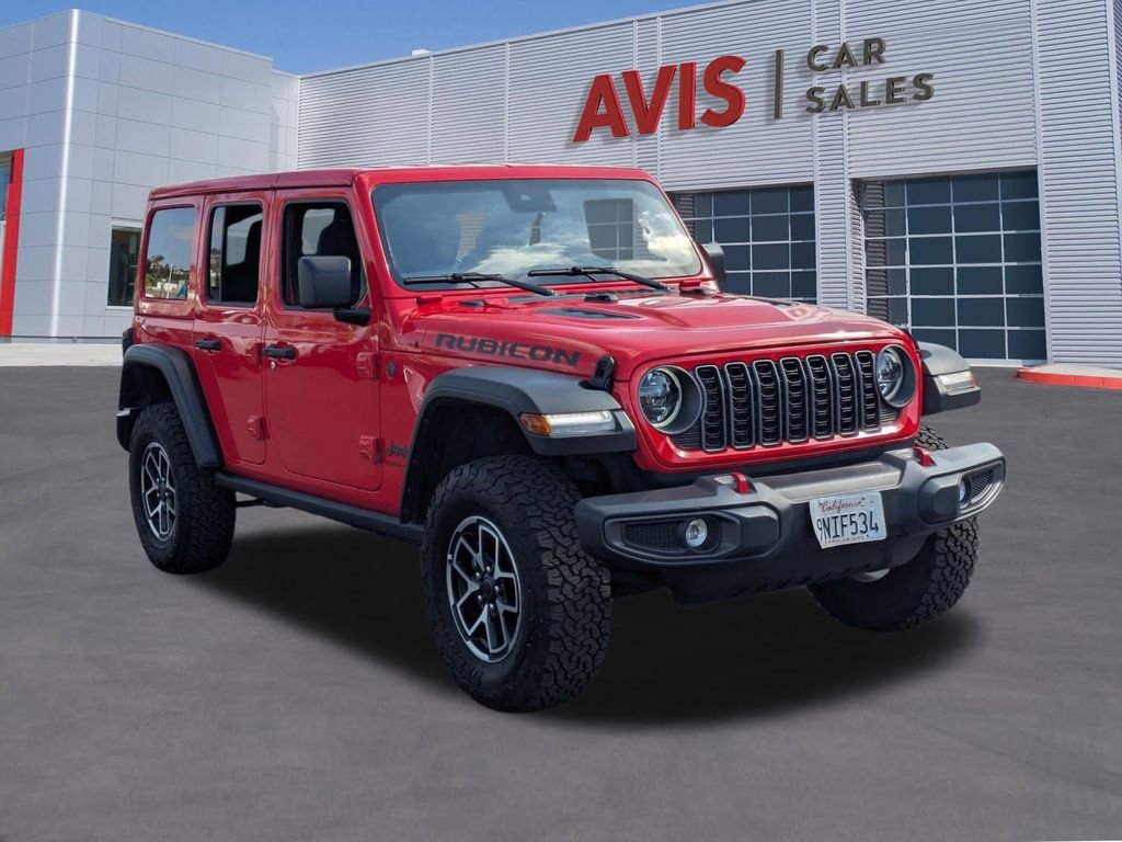 Used 2025 Jeep Wrangler Unlimited Rubicon w/ Convenience Group image 3