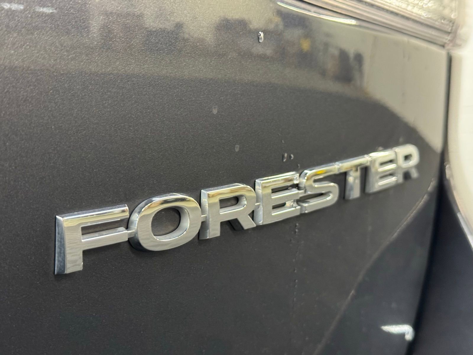 Used 2024 Subaru Forester Limited w/ POP Package 3 image 8