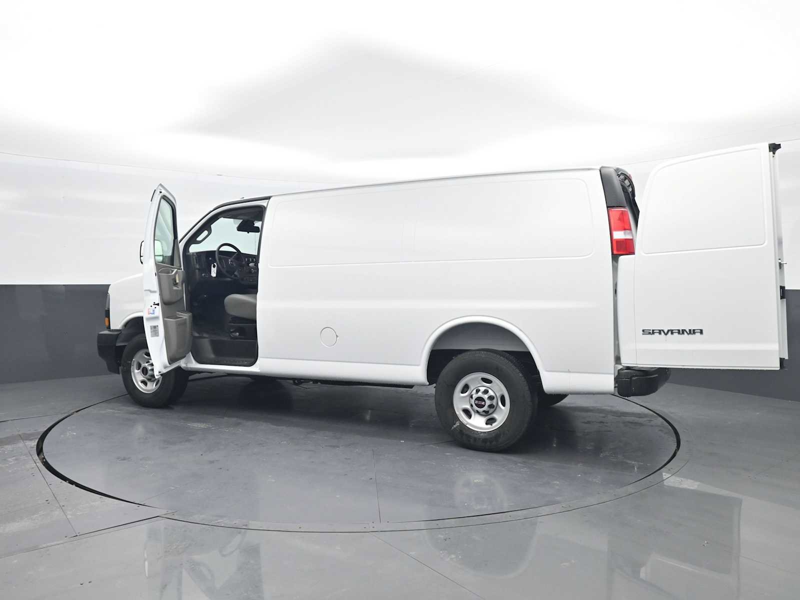 New 2025 GMC Savana 2500 w/ Driver Convenience Package image 29