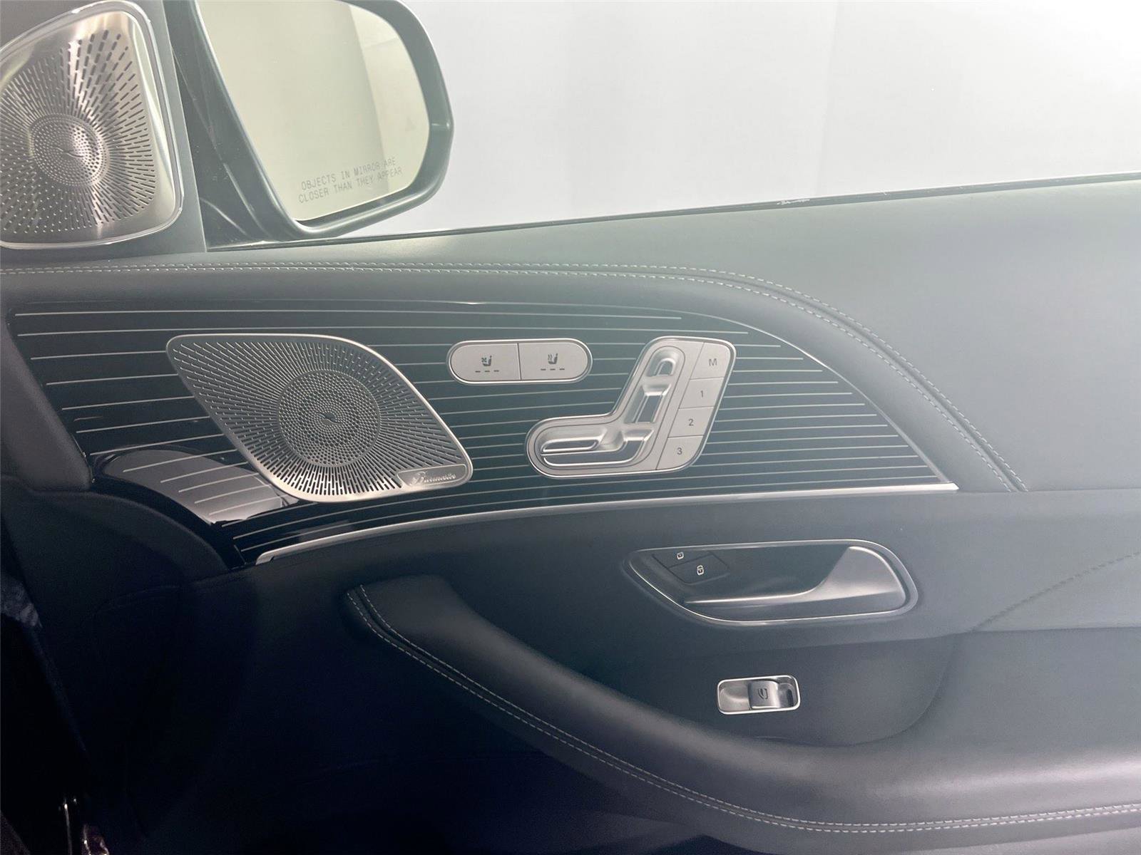 Certified 2024 Mercedes-Benz Maybach GLS 600 4MATIC image 28