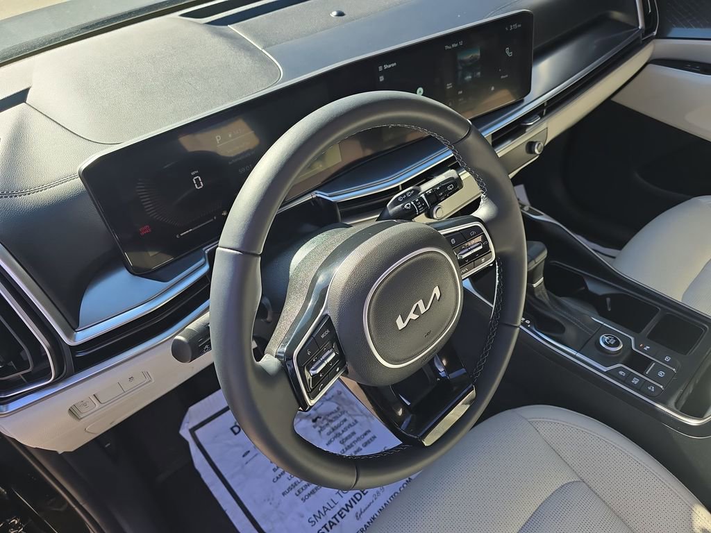 Used 2025 Kia Sorento S w/ Panoramic Sunroof Package image 20