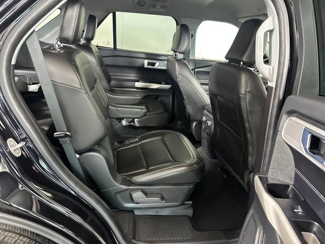 Used 2022 Ford Explorer XLT w/ Equipment Group 202A image 27