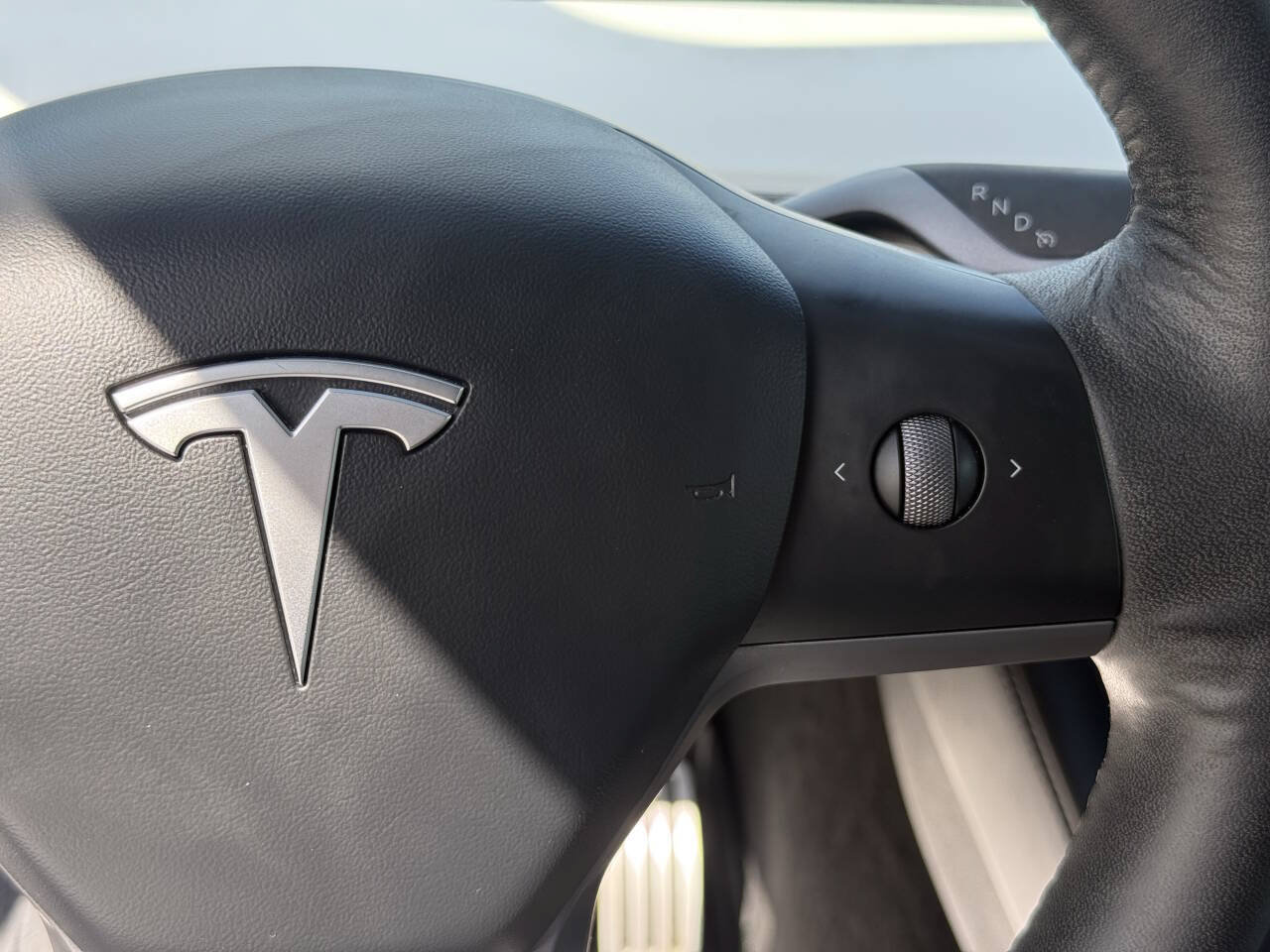 Used 2022 Tesla Model Y Performance AWD/4WD image 16