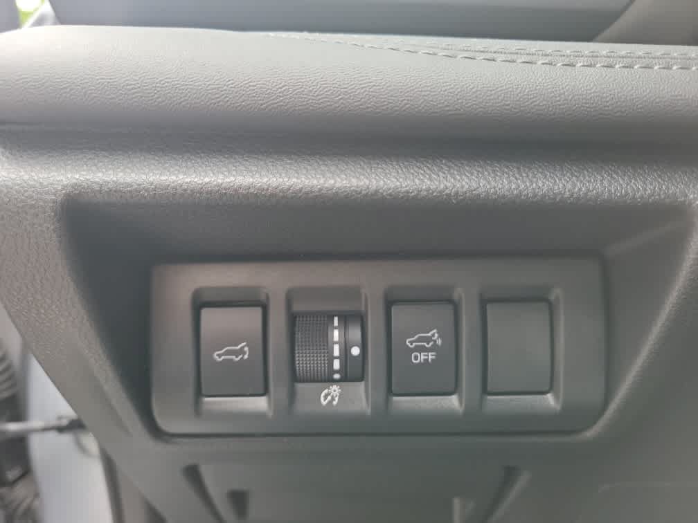 Used 2021 Subaru Outback Limited AWD/4WD image 24