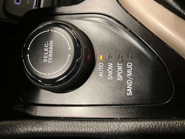 Used 2018 Jeep Cherokee Latitude w/ Altitude Package AWD/4WD image 33