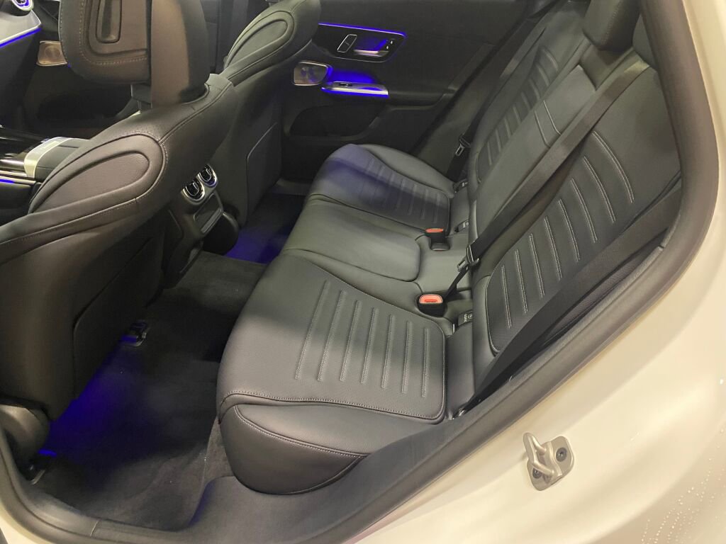 New 2026 Mercedes-Benz GLC 300 4MATIC image 16