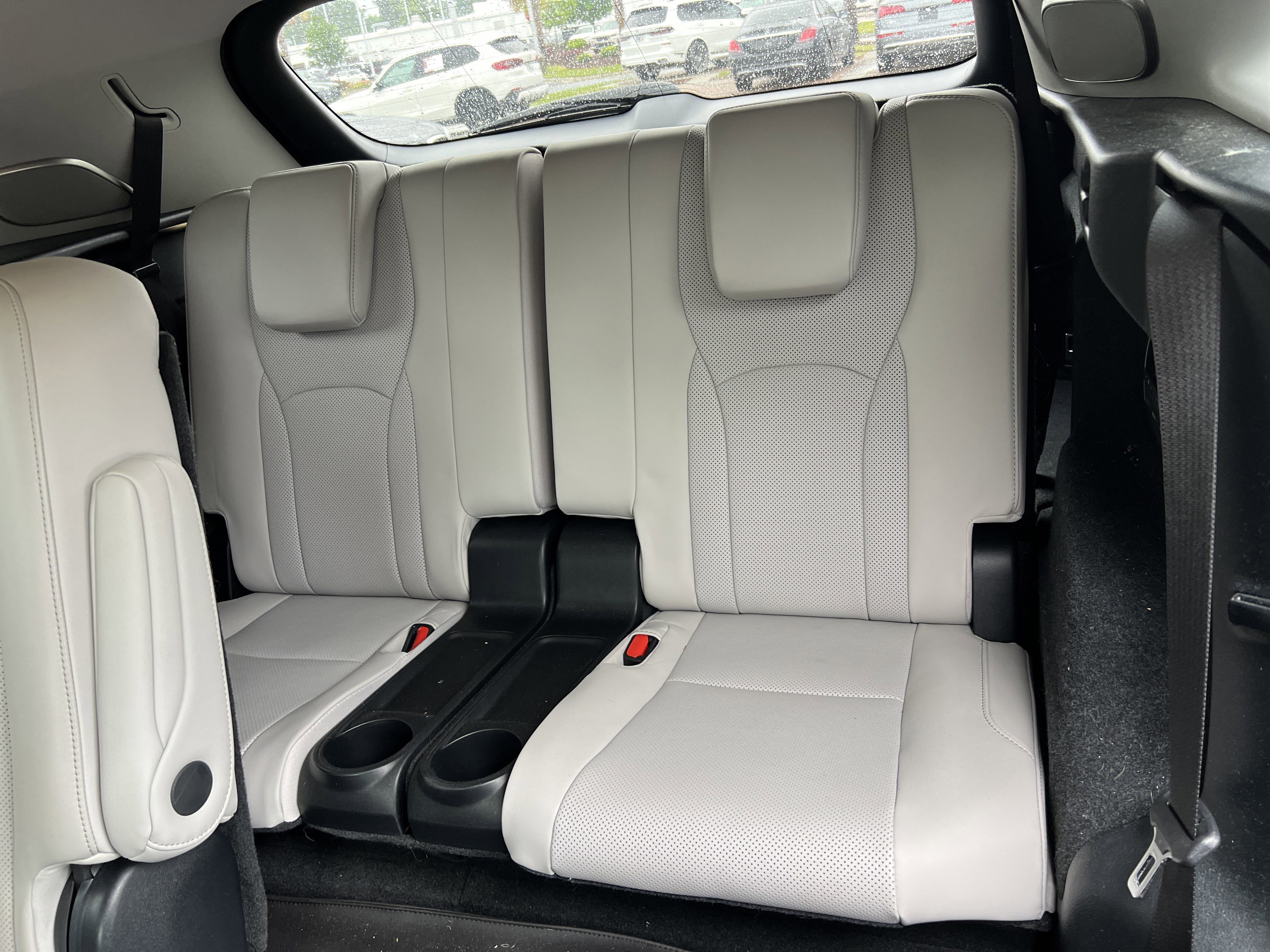 Used 2022 Lexus RX 350L Luxury w/ Accessory Package (Z1) FWD image 33