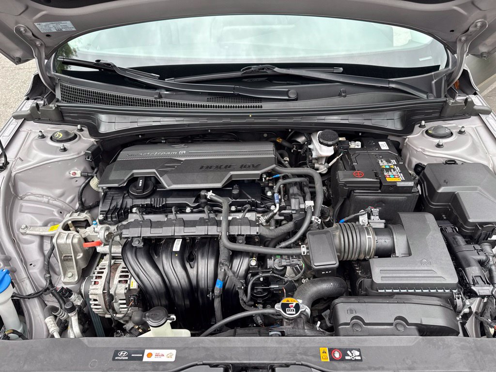 Used 2024 Hyundai Elantra Limited FWD image 44