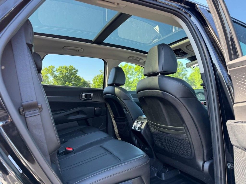 Used 2025 Kia Sorento S w/ Panoramic Sunroof Package FWD image 10