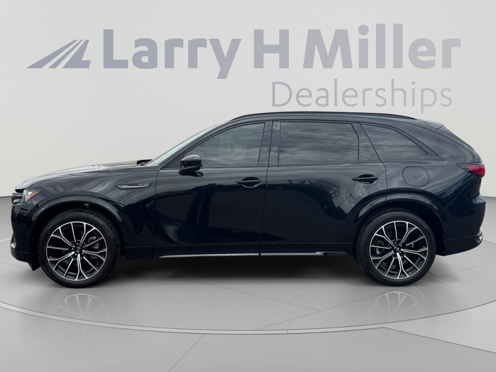 Used 2025 MAZDA CX-70 3.3 Turbo S w/ Premium Package AWD/4WD image 2
