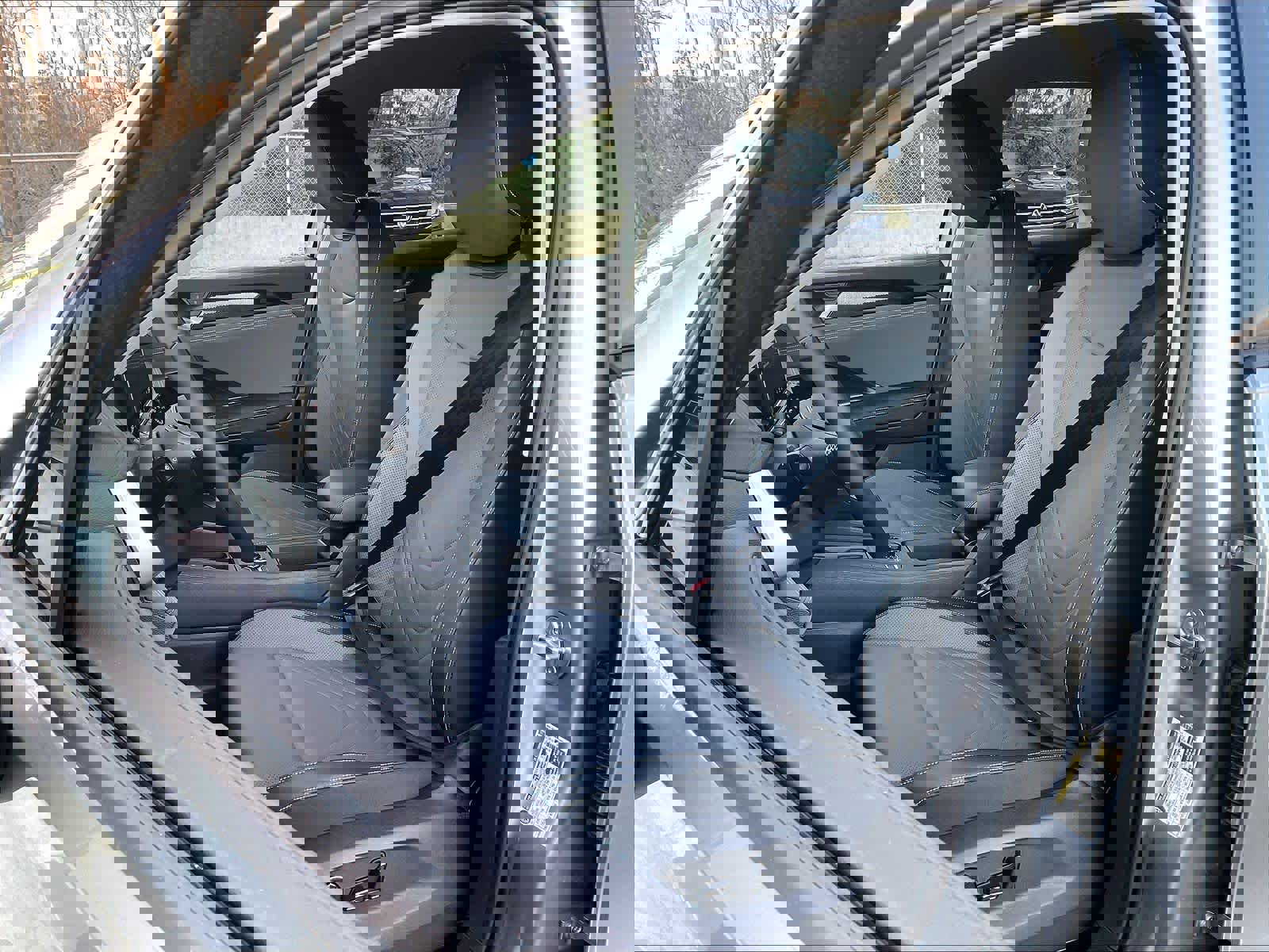 New 2026 Volkswagen Tiguan SE image 11