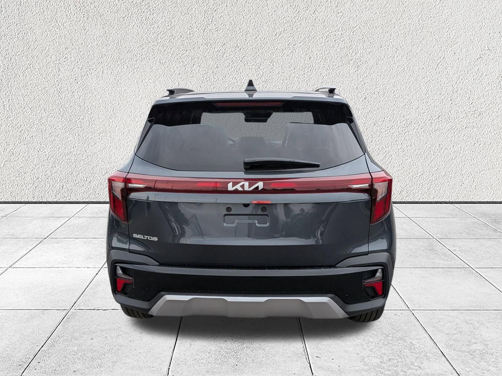 New 2026 Kia Seltos S FWD image 4