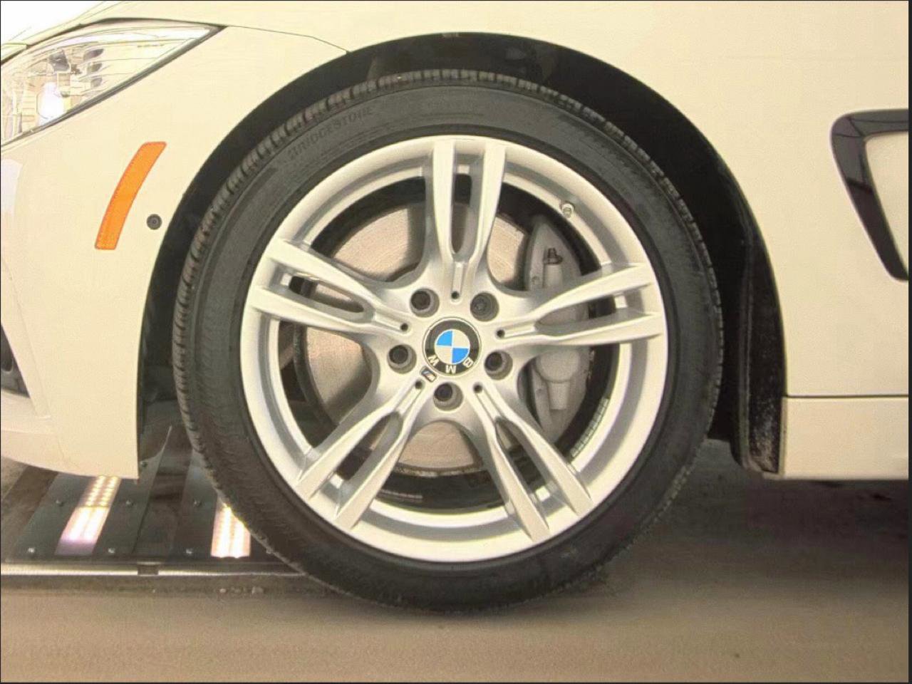 Used 2017 BMW 440i xDrive Convertible AWD/4WD image 16