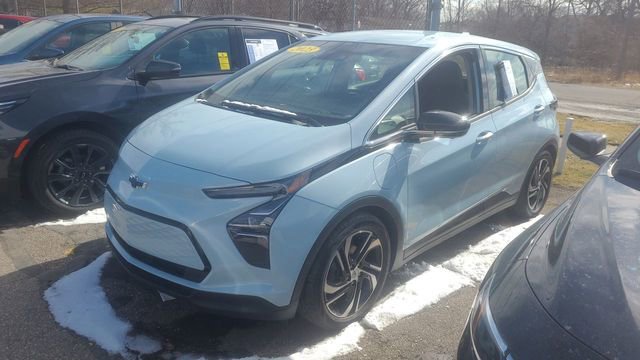 Used 2023 Chevrolet Bolt LT w/ Infotainment Package image 4