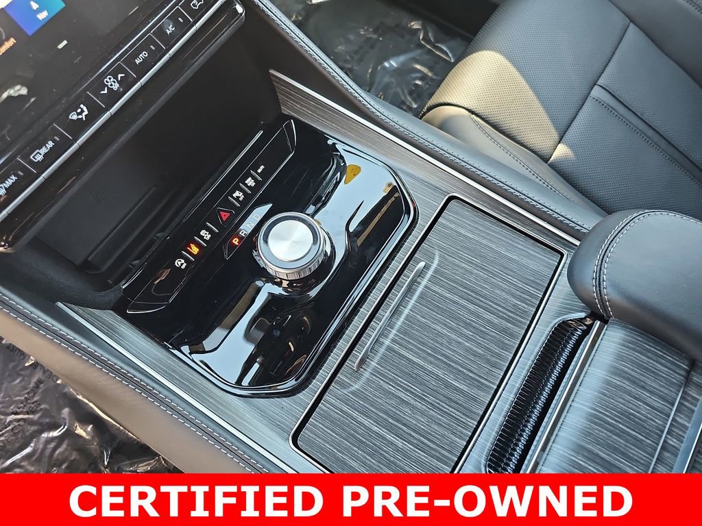 Used 2023 Jeep Wagoneer Series III w/ Preferred Equipment Group image 27