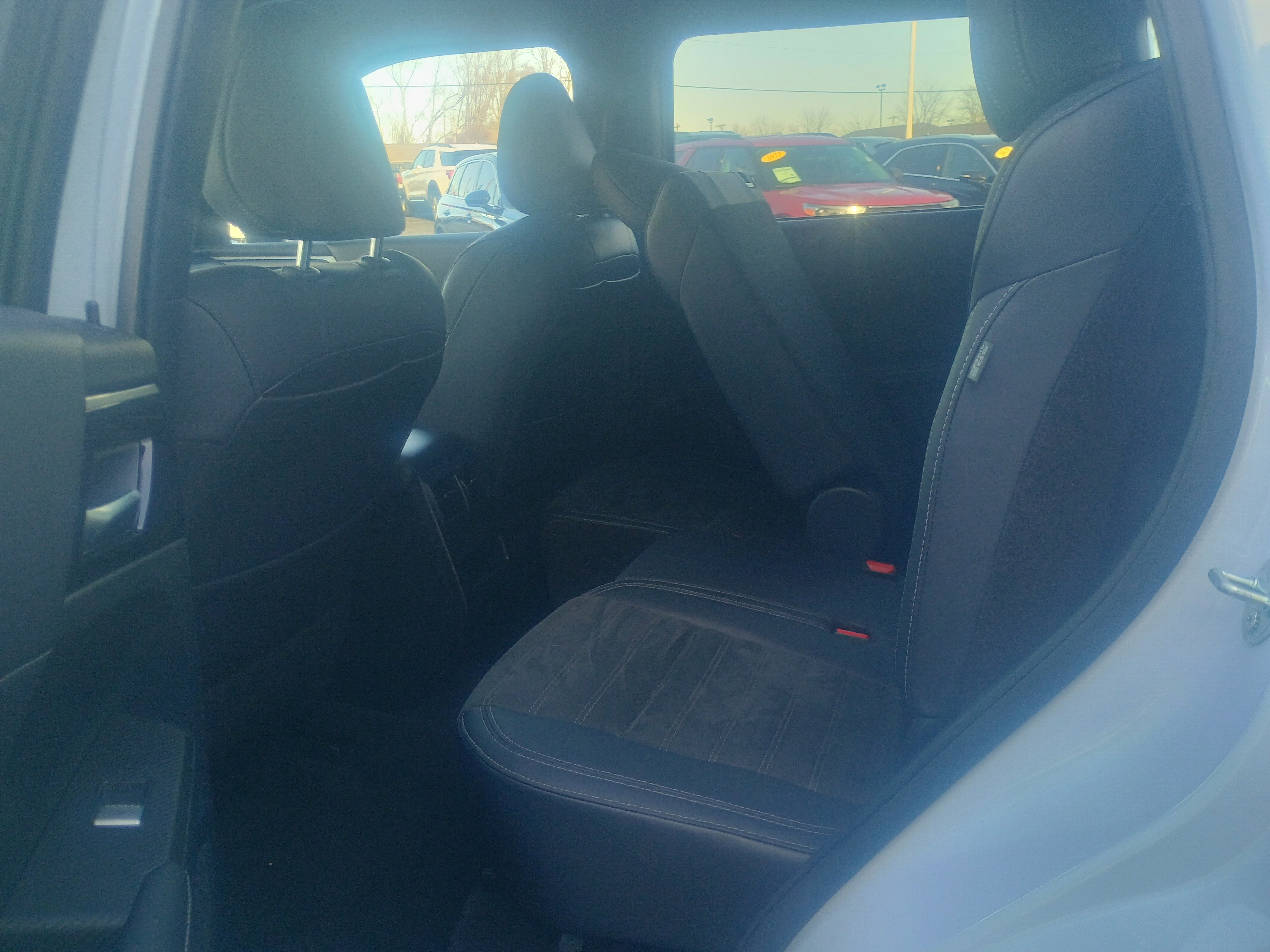 Used 2024 Mitsubishi Outlander SE image 17