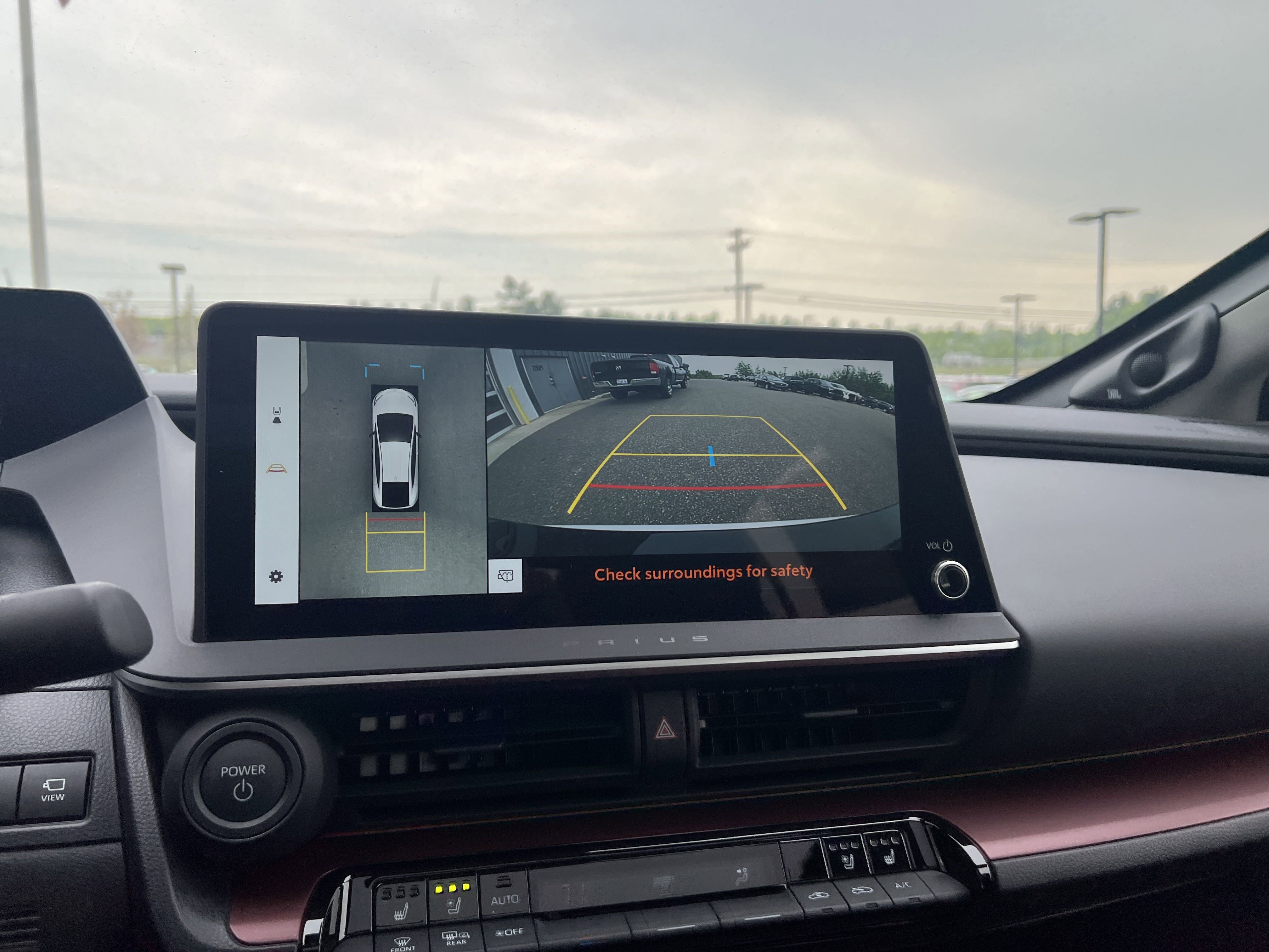 Used 2024 Toyota Prius Prime Premium w/ Advanced Technology Package image 23