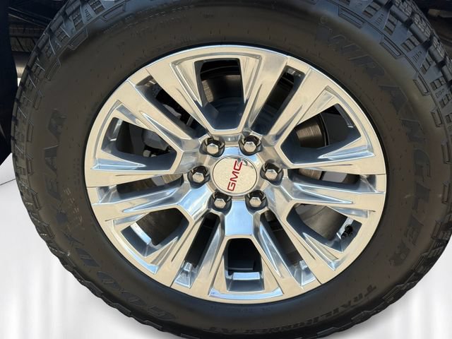 Used 2024 GMC Sierra 1500 Denali w/ Technology Package AWD/4WD image 11