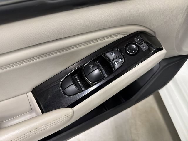 Used 2022 Nissan Altima 2.5 SV w/ SV Premium Package image 21