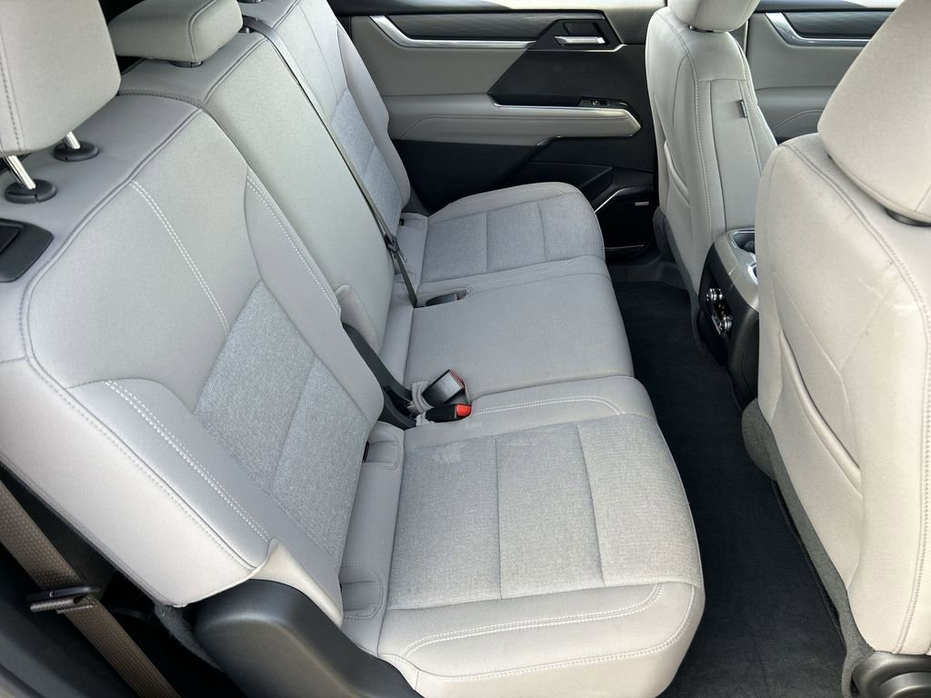 New 2025 GMC Acadia Elevation image 27