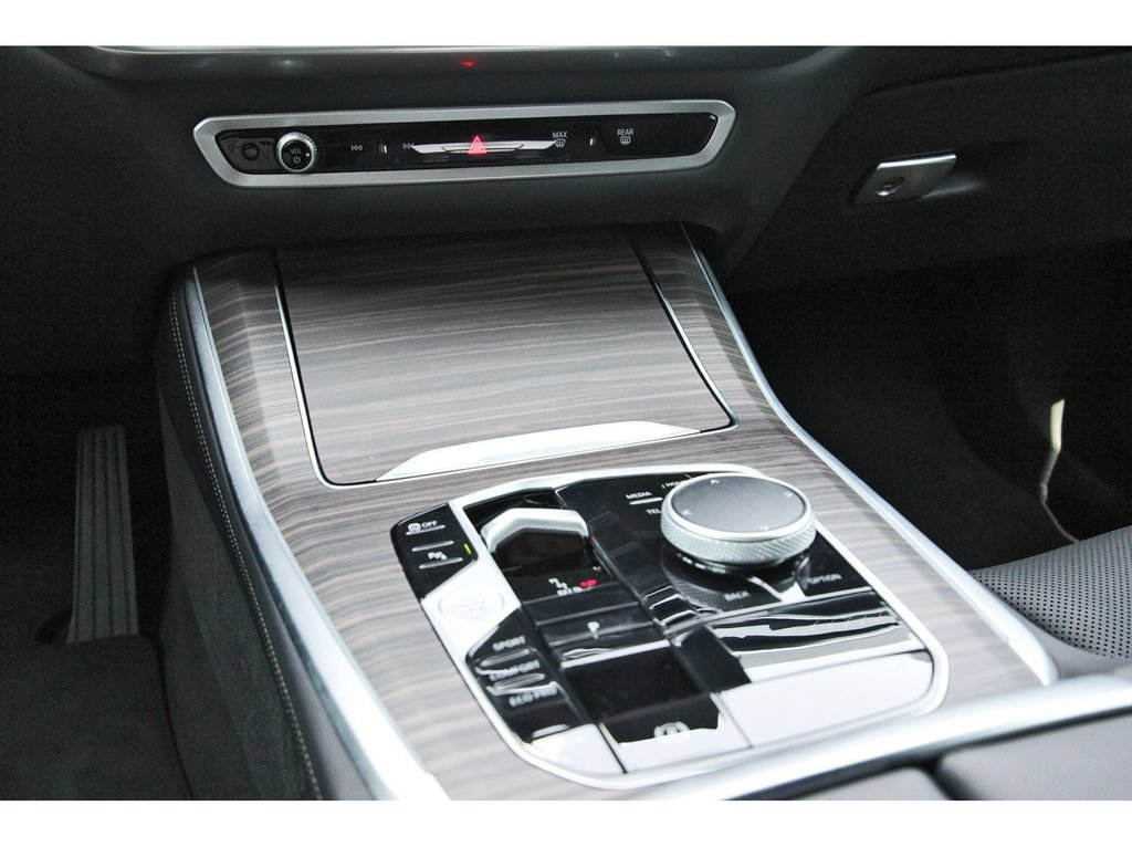 Used 2025 BMW X5 sDrive40i w/ Parking Assistance Package RWD image 31