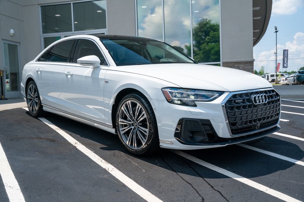 Used 2023 Audi A8 L 3.0T AWD/4WD image 8