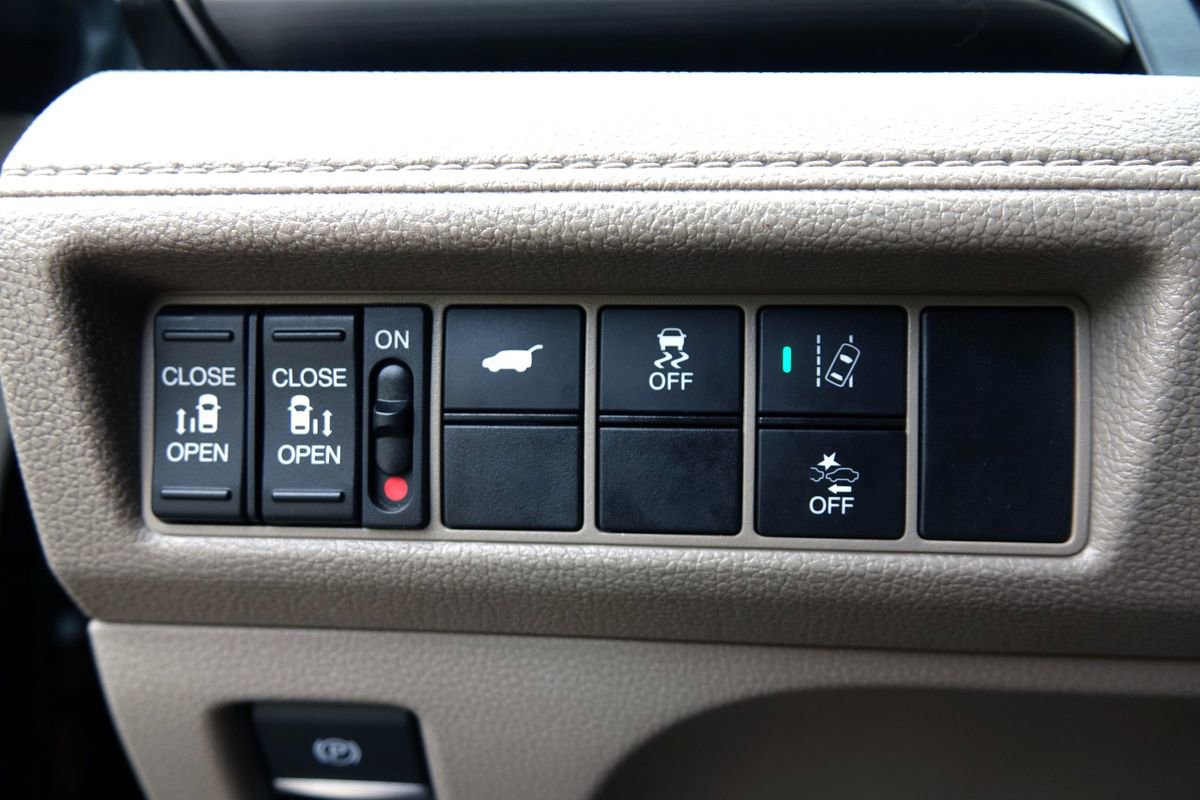 Used 2018 Honda Odyssey EX-L image 9