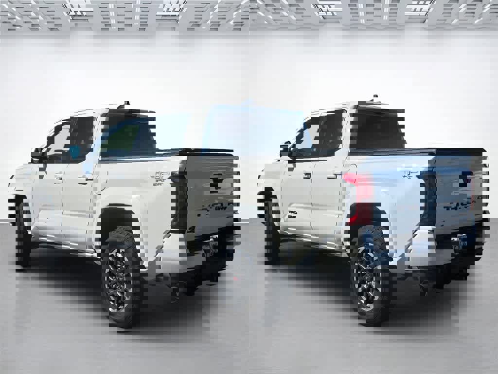 Used 2024 Toyota Tacoma TRD Sport image 4