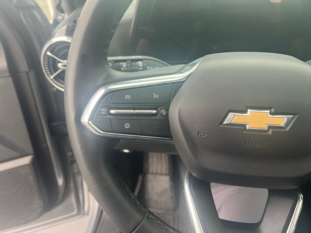 Used 2025 Chevrolet Equinox LT image 13