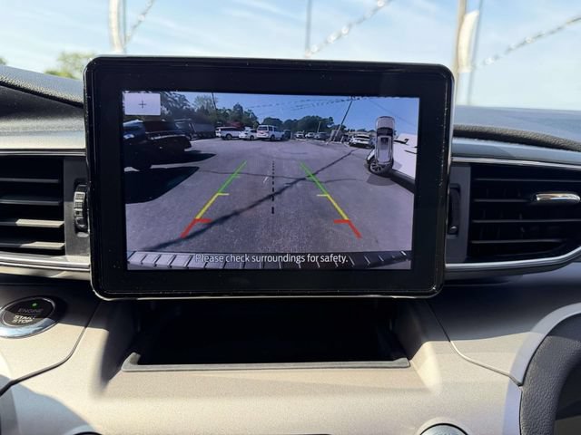 Used 2021 Ford Explorer XLT w/ Equipment Group 202A AWD/4WD image 25