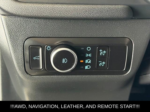 Used 2023 Ford Escape Platinum AWD/4WD image 25