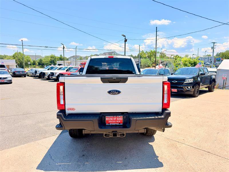 Used 2025 Ford F250 XL AWD/4WD image 3