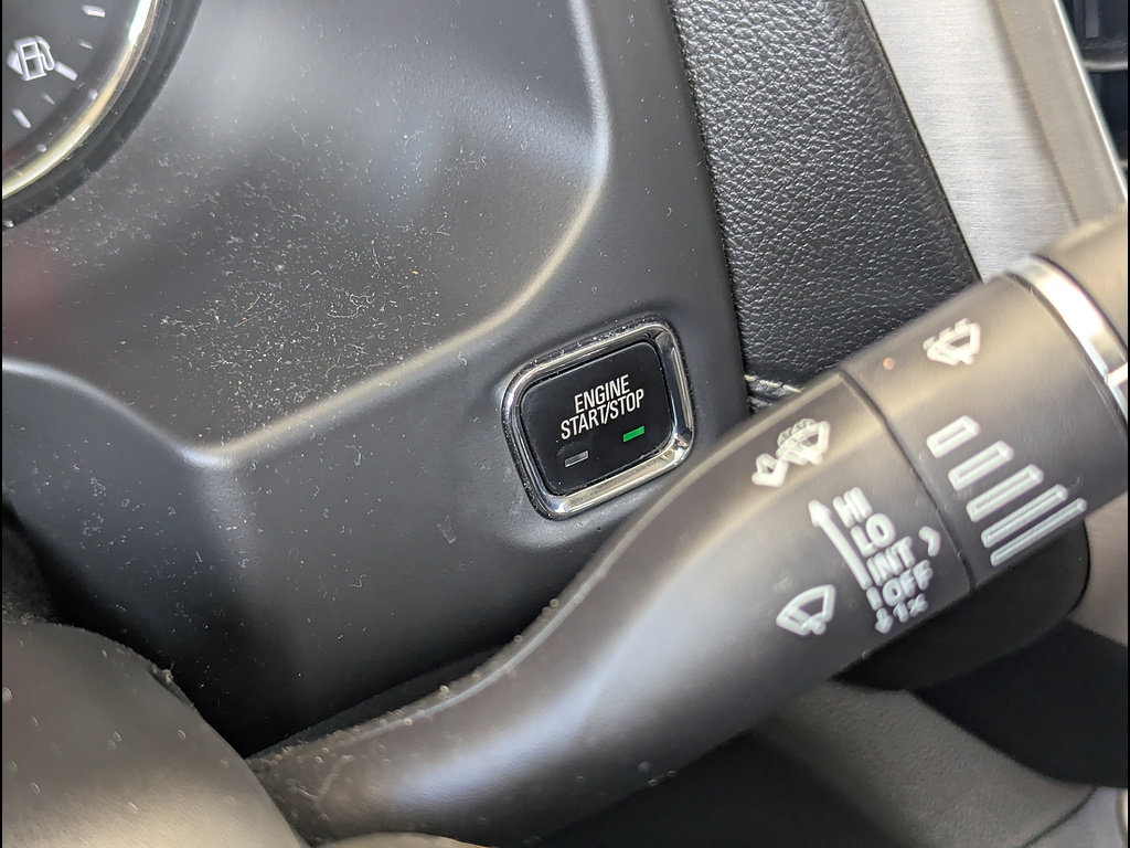 Used 2020 GMC Acadia Denali w/ Technology Package AWD/4WD image 31