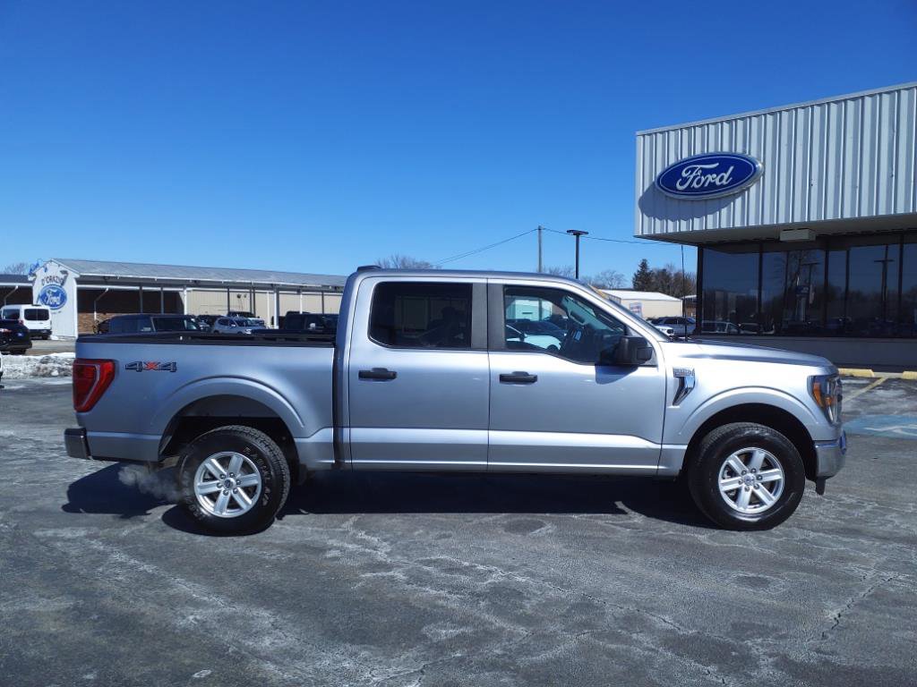 Used 2023 Ford F150 XLT image 3