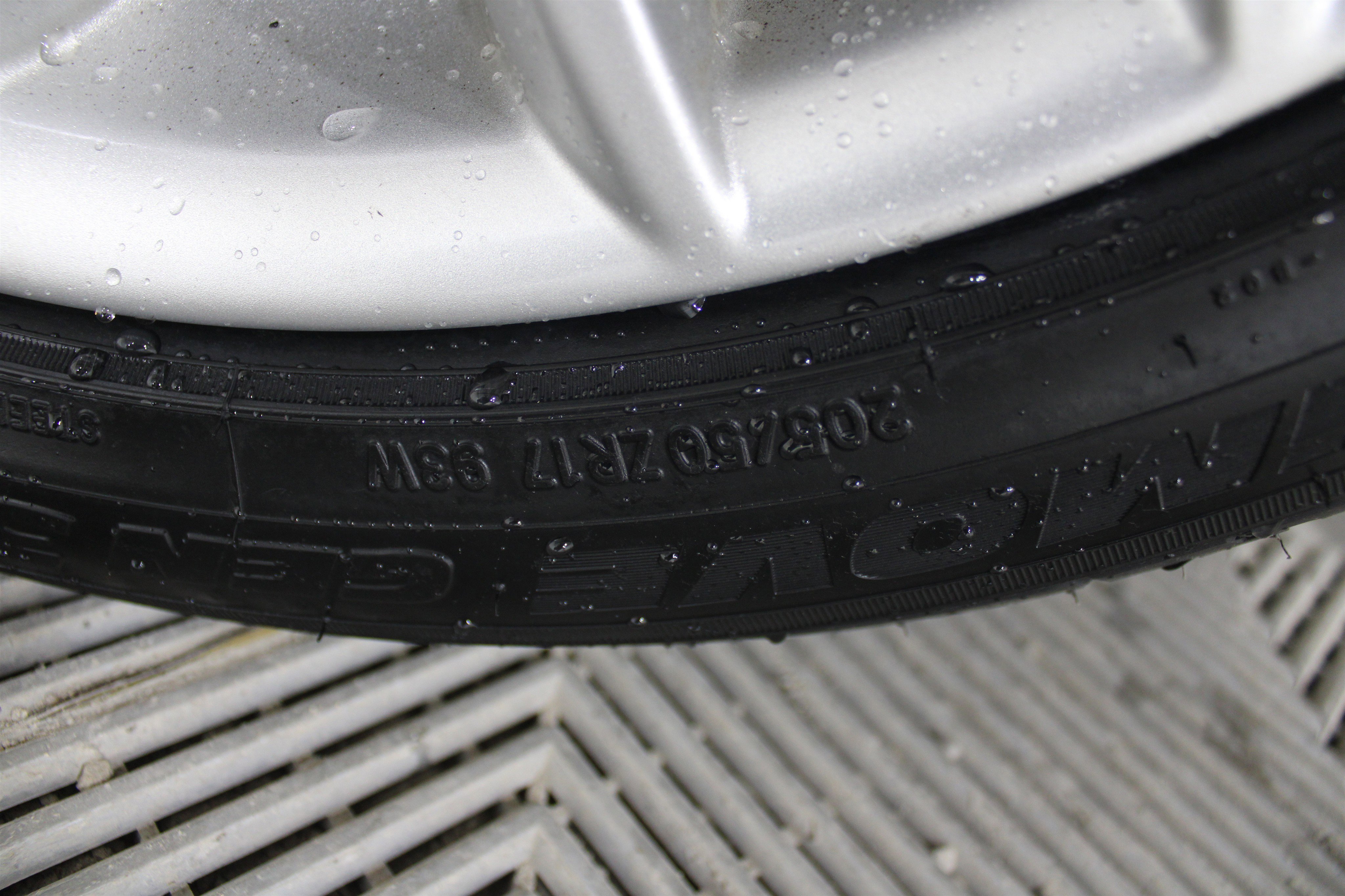 Used 2011 Volvo V50 T5 image 31