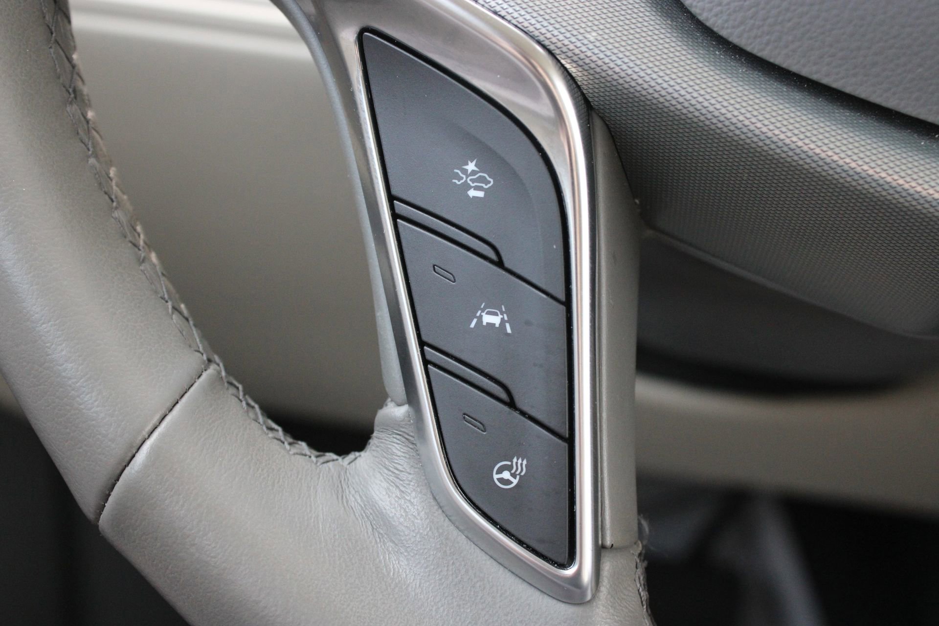 Used 2024 Cadillac XT5 Premium Luxury w/ LPO, Floor Liner Package AWD/4WD image 34
