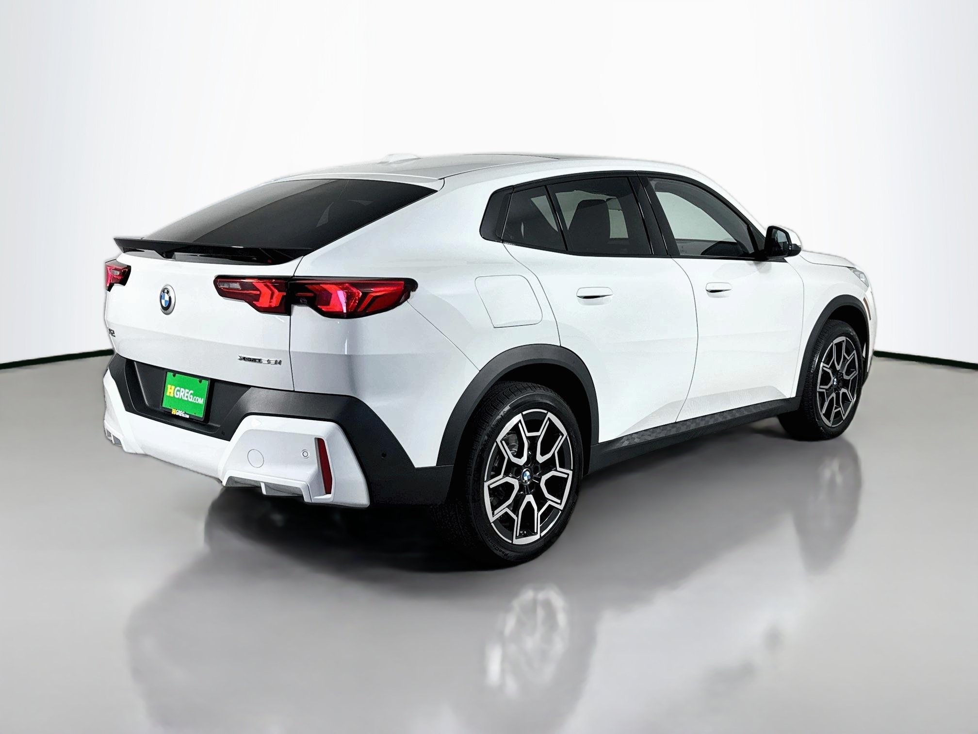 Used 2026 BMW X2 xDrive28i AWD/4WD image 10