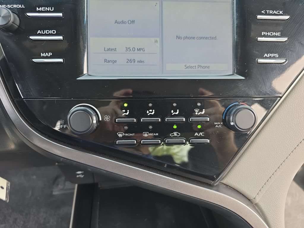 Certified 2019 Toyota Camry LE FWD image 24